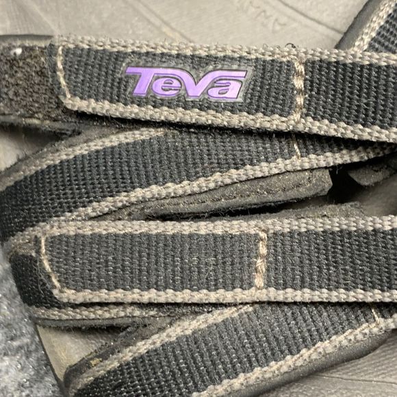 Teva Sandals Women 6.5 Black Gray Open Toe Strappy Shoes Hook & Loop Close - Picture 2 of 11